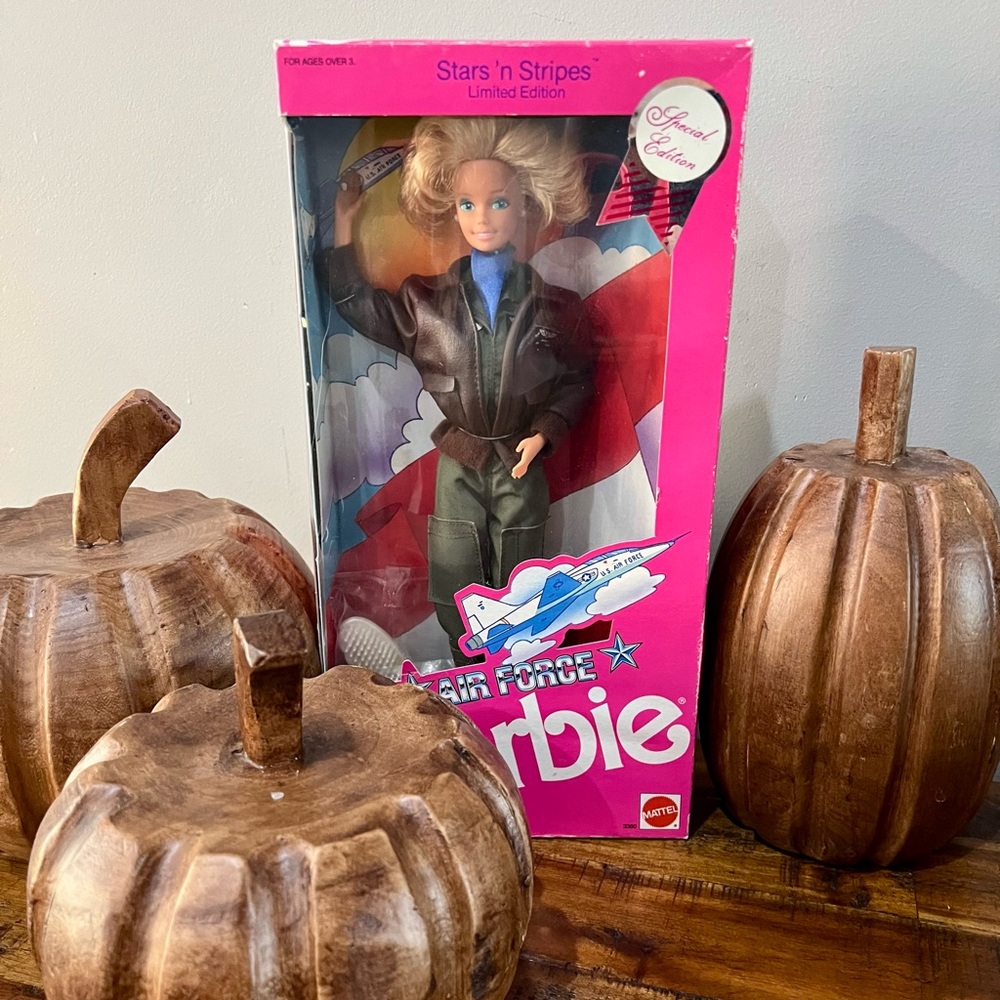 Mattel Air Force Barbie with Brown Jacket and Green Pants